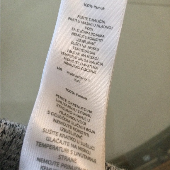 CHILDREN'S - JOE FRESH GREY SWEATER - Picture 7 of 7